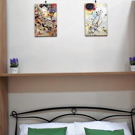 Essenza Di Bed & Breakfast